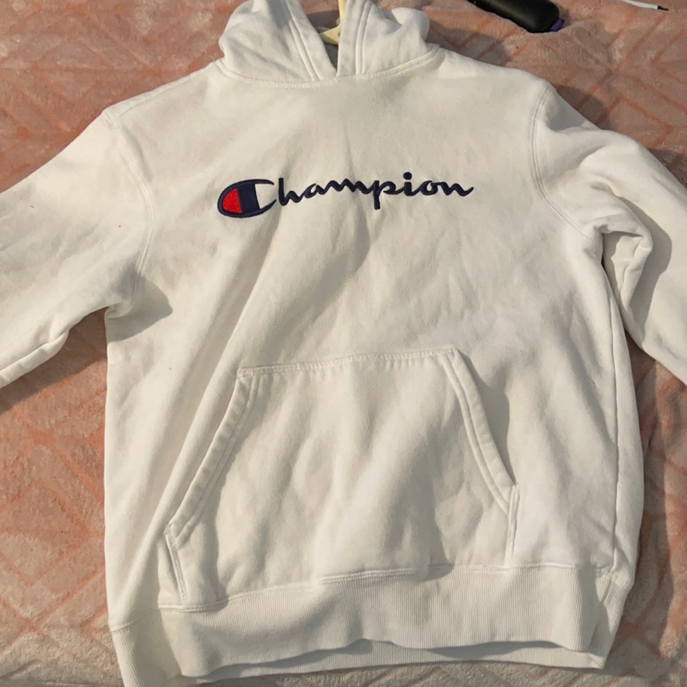 white champion pull over hoodie